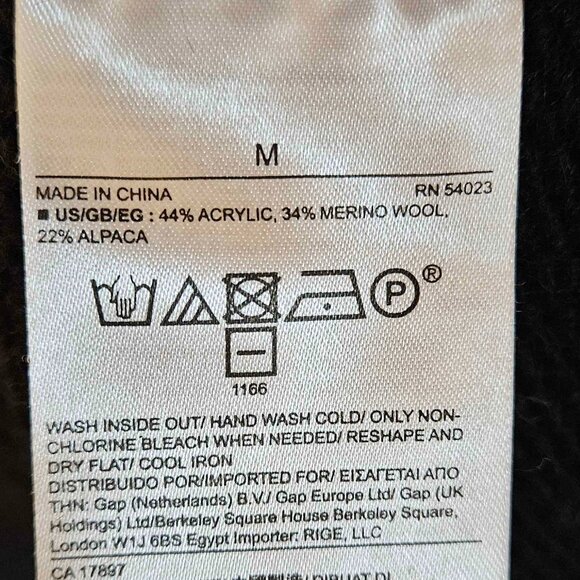 Banana Republic Sweater | Women's Medium | Fair Isle | Italian Yarn Blend - Picture 5 of 7